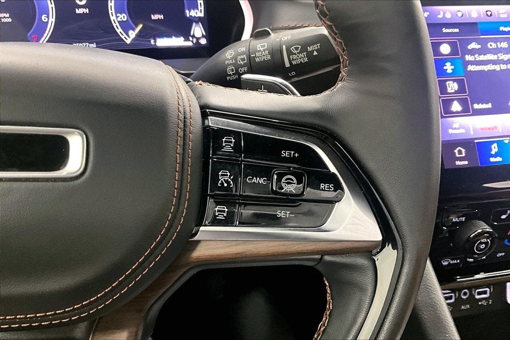 2022 Jeep Grand Cherokee Summit