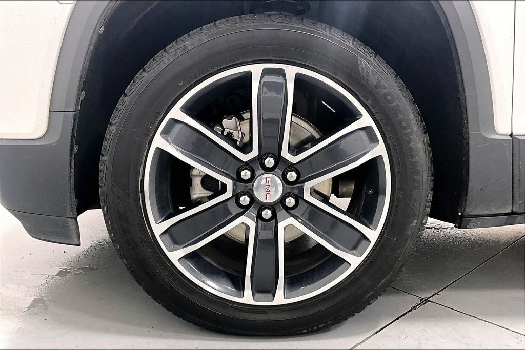 2022 GMC Acadia SLT