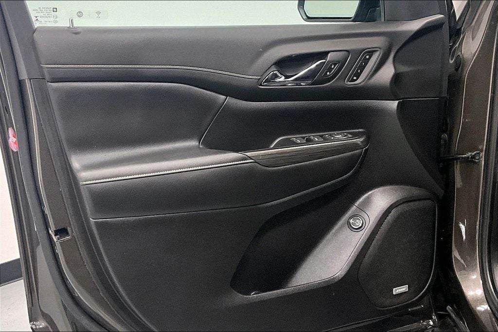 2020 GMC Acadia SLT