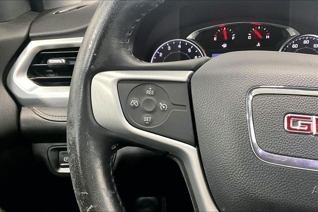 2020 GMC Acadia SLT