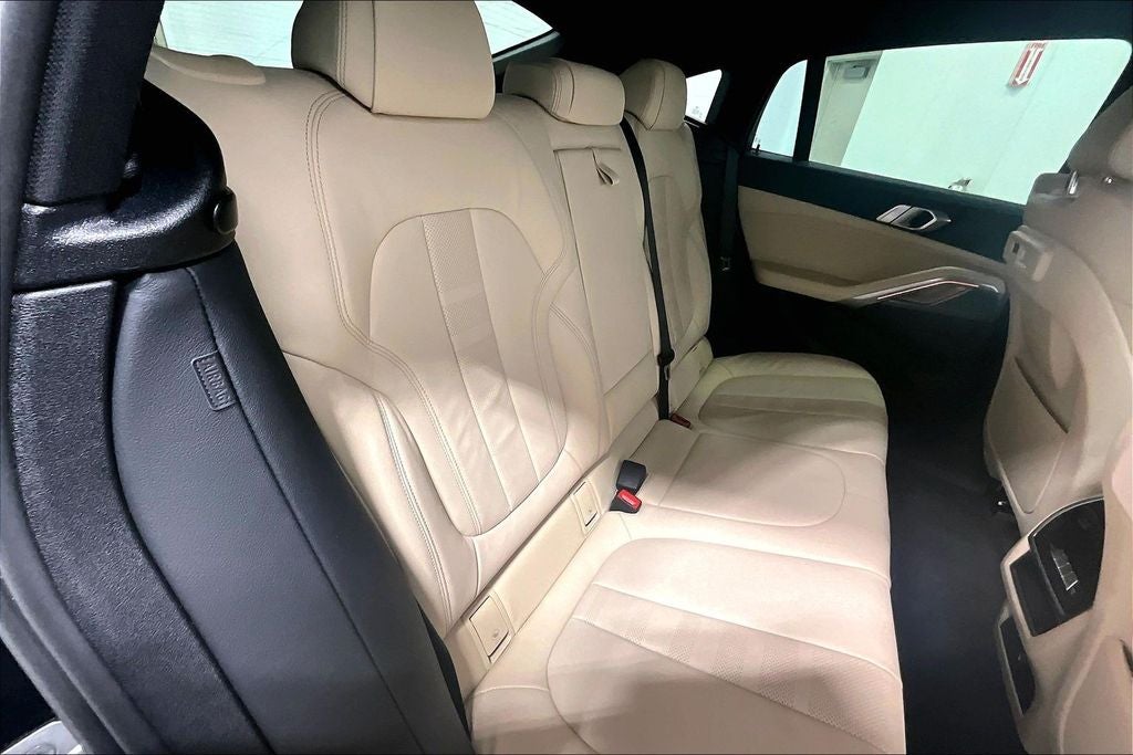 2022 BMW X6 xDrive40i