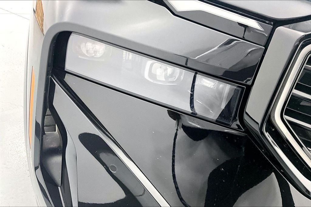 2024 BMW XM Base