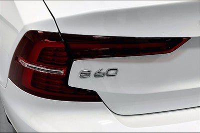 2024 Volvo S60 B5 Plus Dark Theme