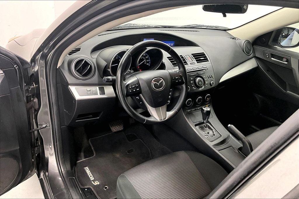 2013 Mazda Mazda3 i Touring