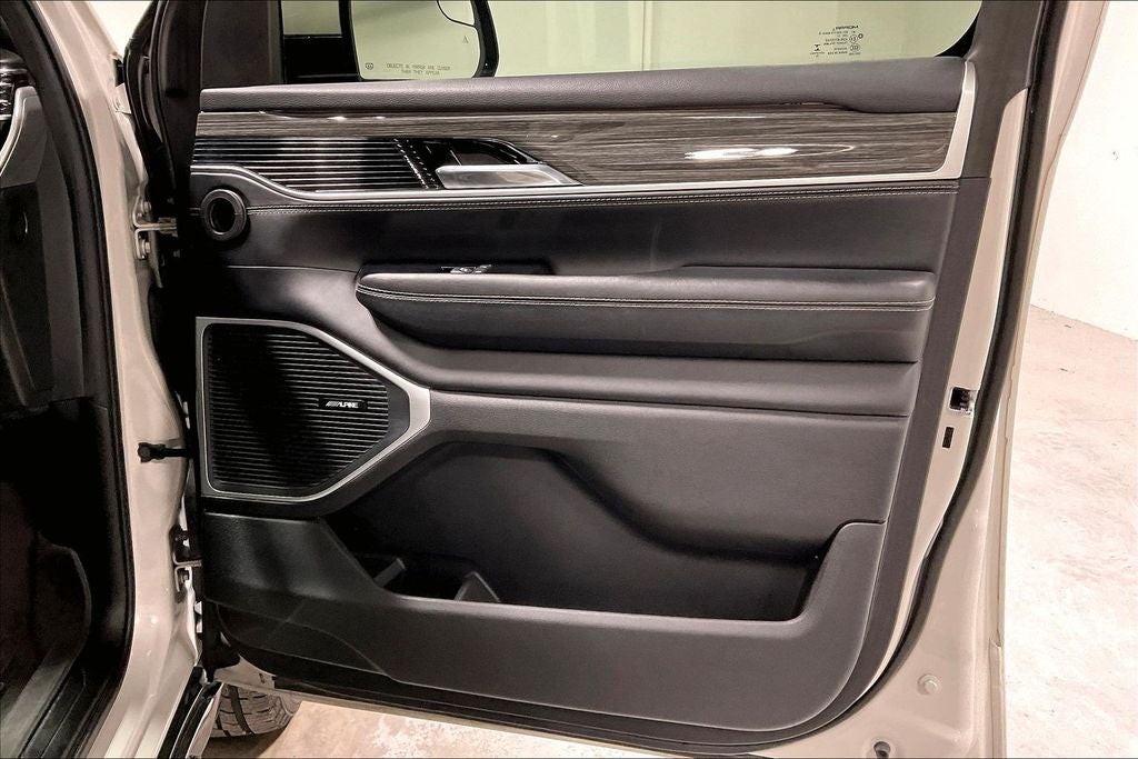 2022 Jeep Wagoneer Series II