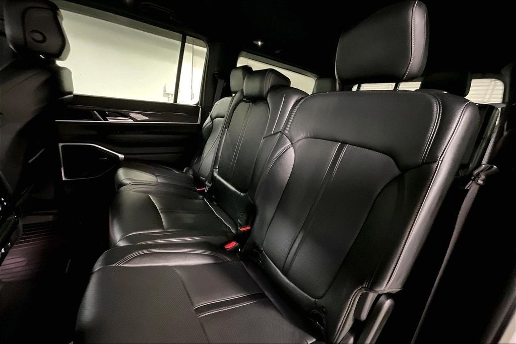 2022 Jeep Wagoneer Series II