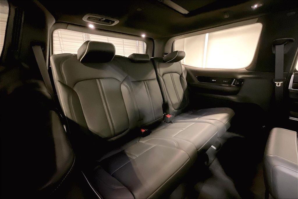 2022 Jeep Grand Wagoneer Series II