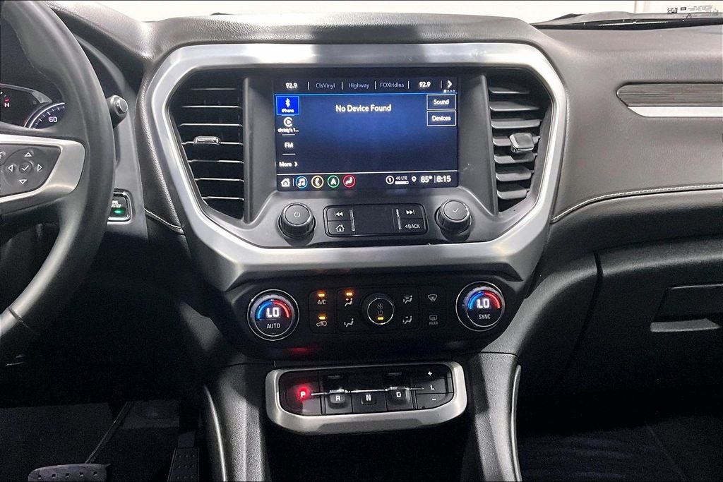 2023 GMC Acadia SLT