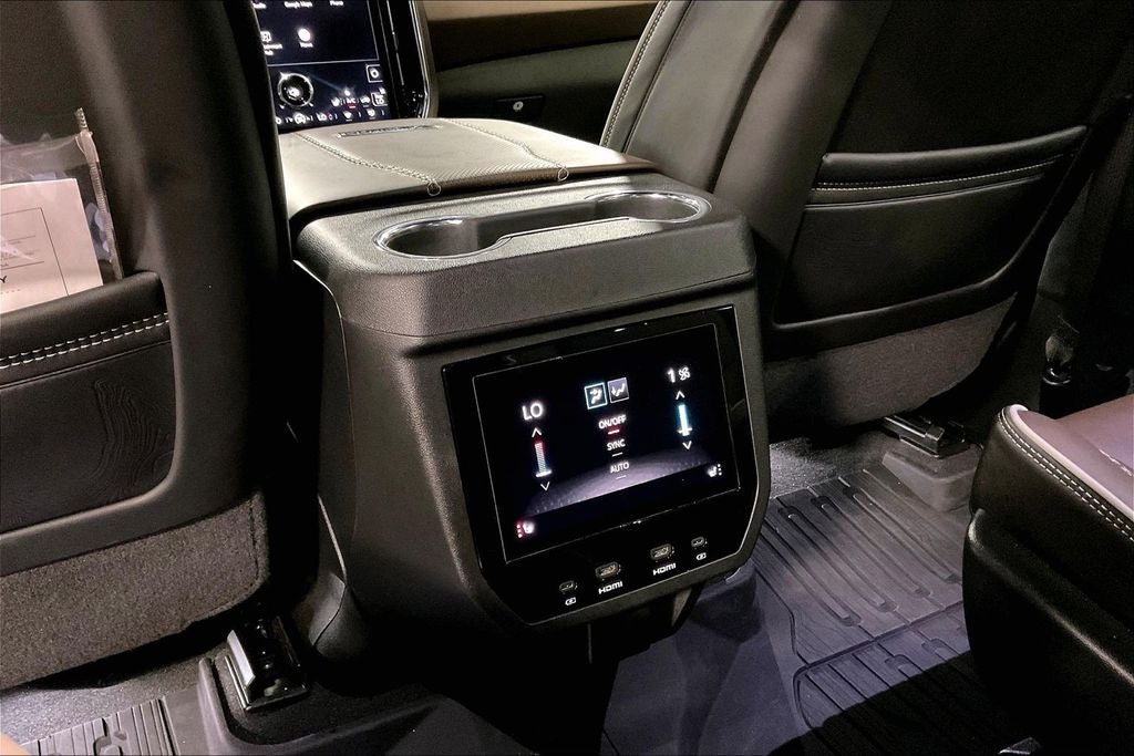 2025 GMC Yukon Denali Ultimate