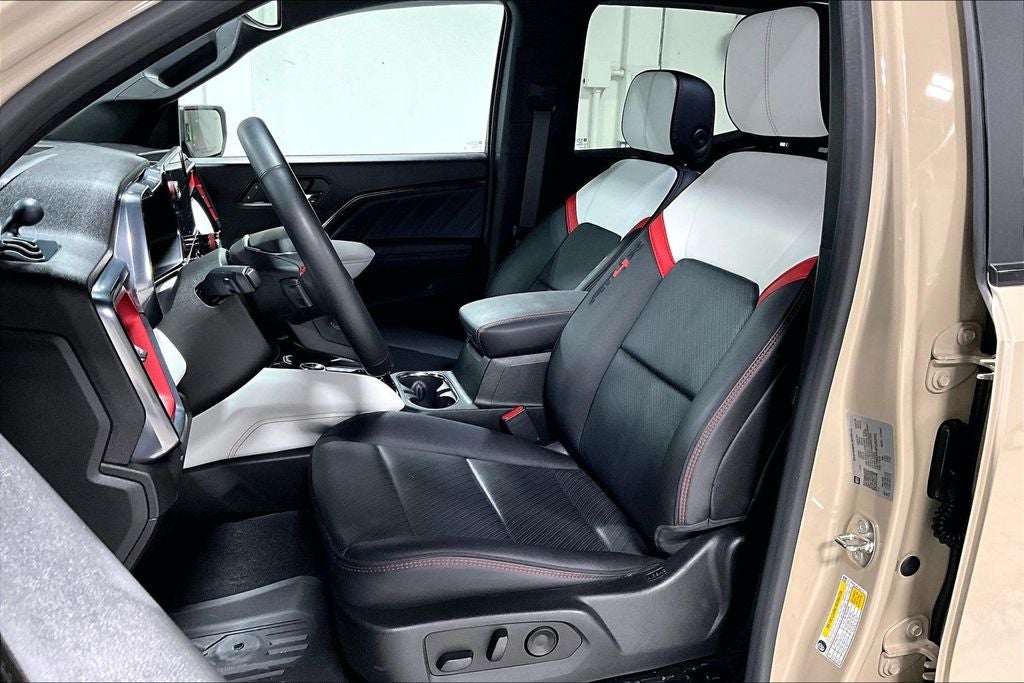 2023 GMC Canyon AT4X