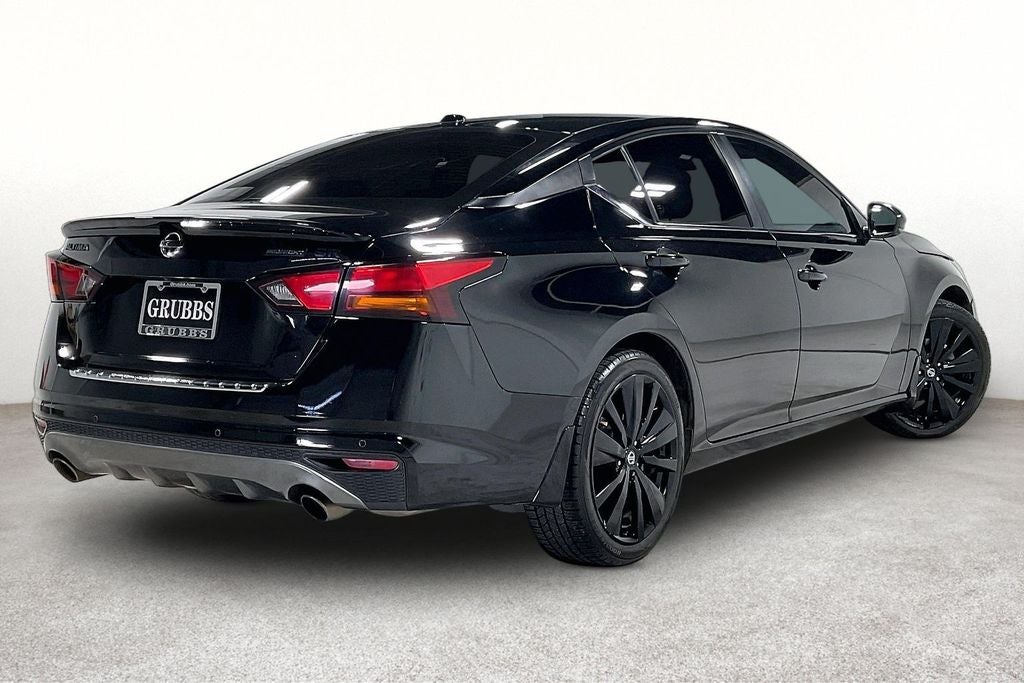 2022 Nissan Altima 2.5 SR