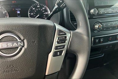 2023 Nissan Titan SV