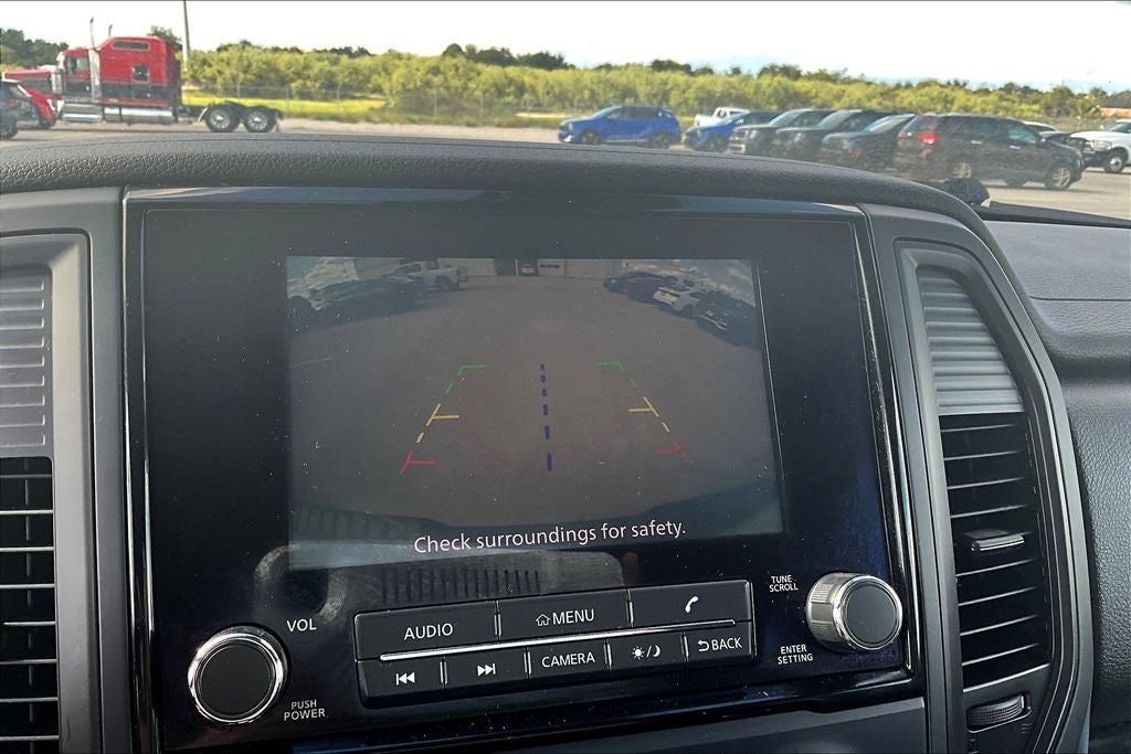 2023 Nissan Titan SV