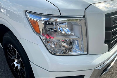 2023 Nissan Titan SV