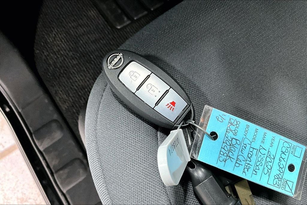 2025 Nissan Frontier S