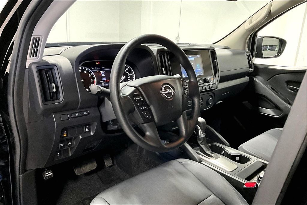 2025 Nissan Frontier S