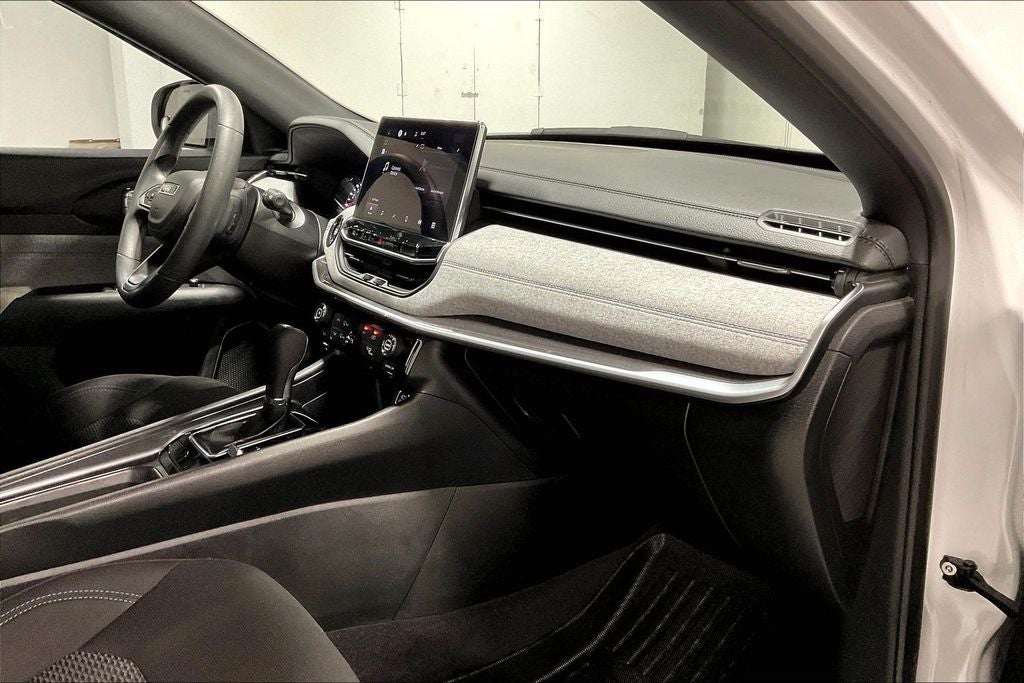 2023 Jeep Compass Sport