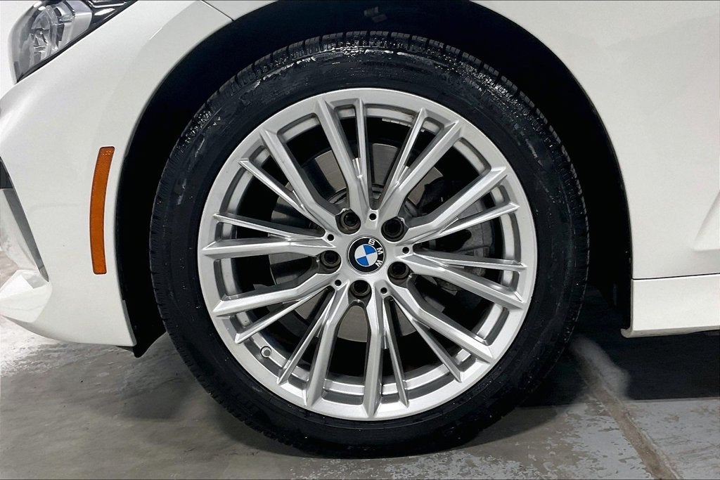 2023 BMW 3 Series 330i