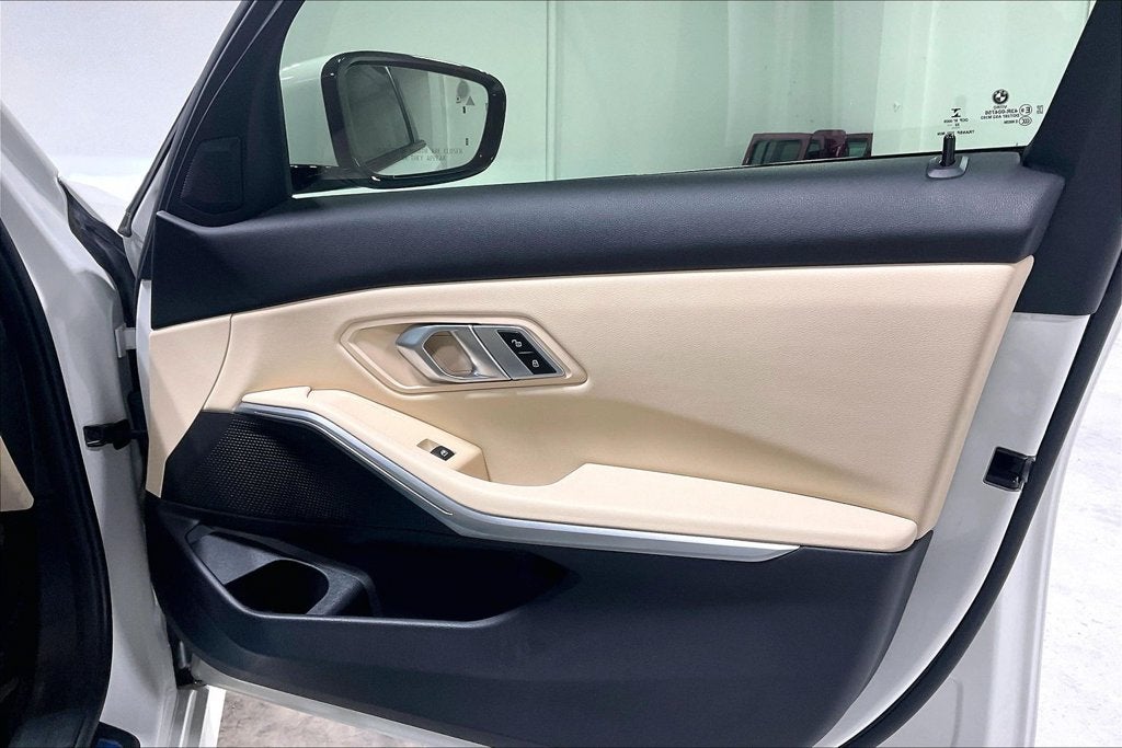 2023 BMW 3 Series 330i