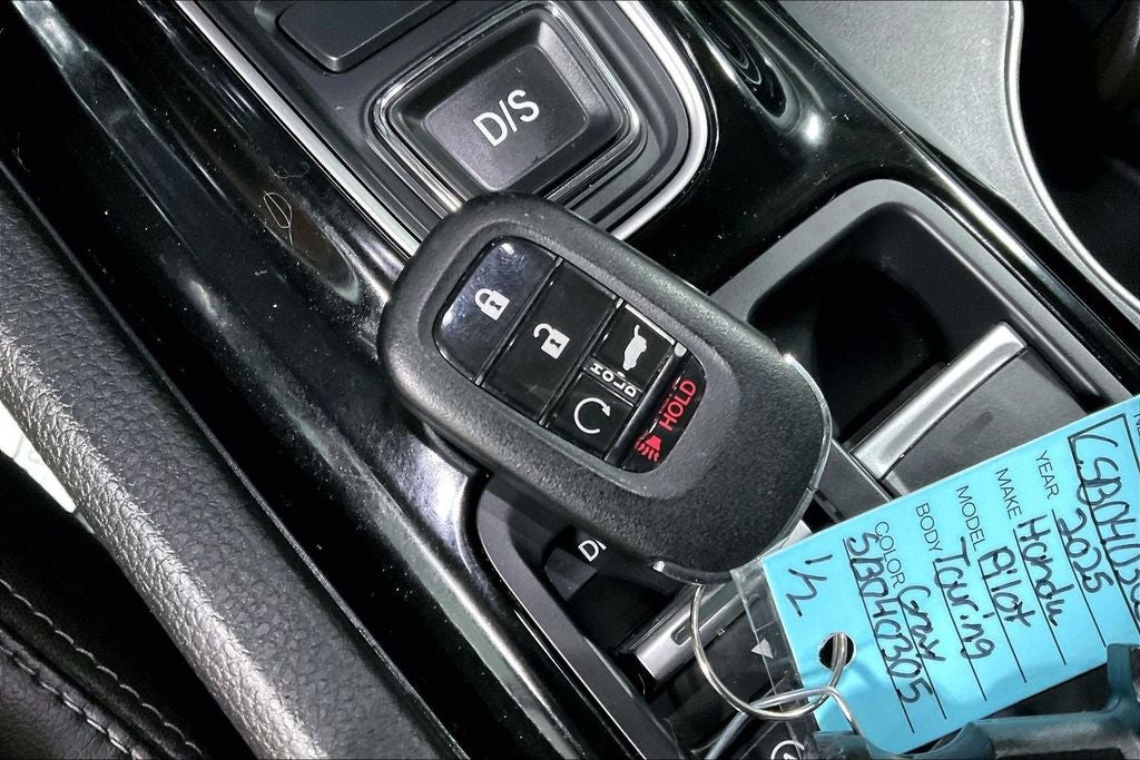 2025 Honda Pilot Touring