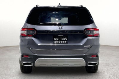 2025 Honda Pilot Touring