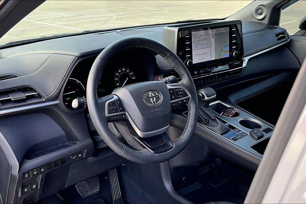 2024 Toyota Sienna Woodland Edition 7 Passenger