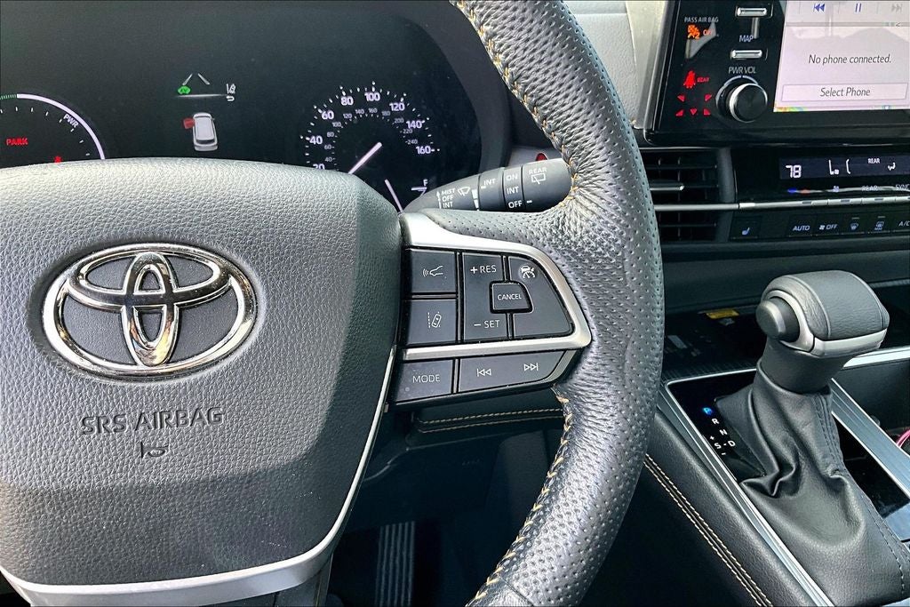 2024 Toyota Sienna Woodland Edition 7 Passenger