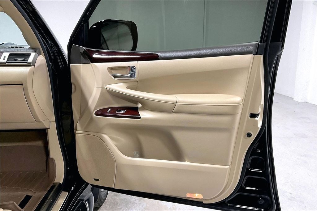2013 Lexus LX 570