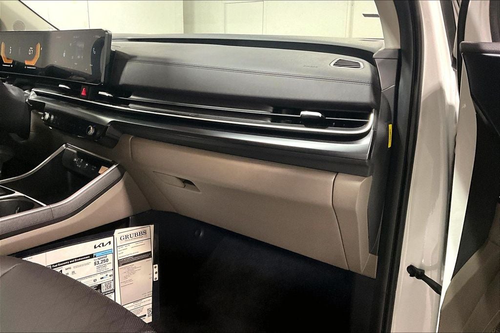 2026 Kia Carnival LXS