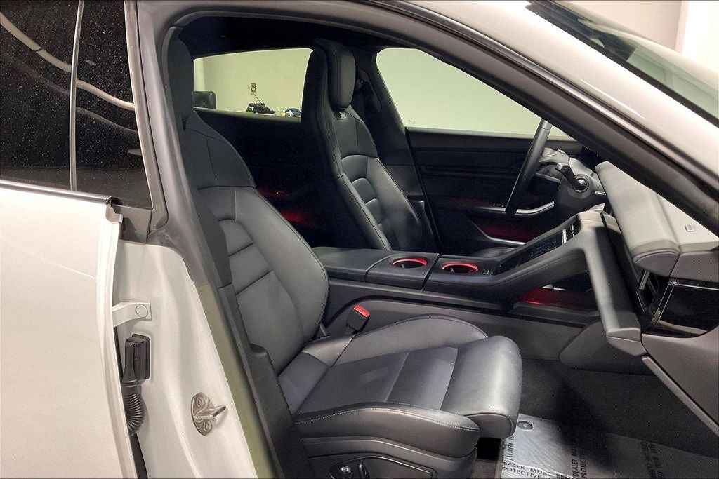 2022 Porsche Taycan Cross Turismo 4