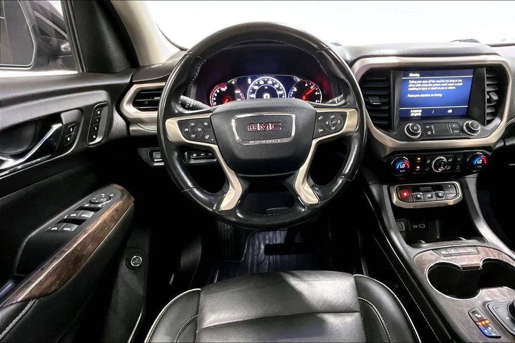 2022 GMC Acadia Denali