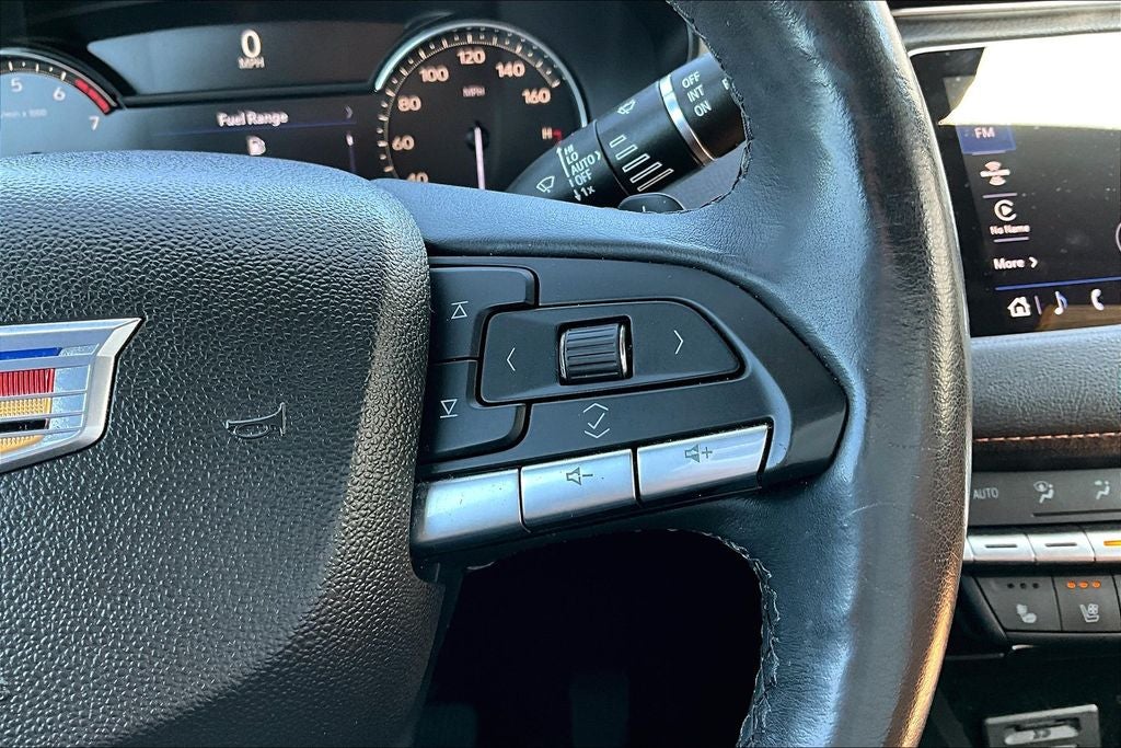 2021 Cadillac XT4 Premium Luxury