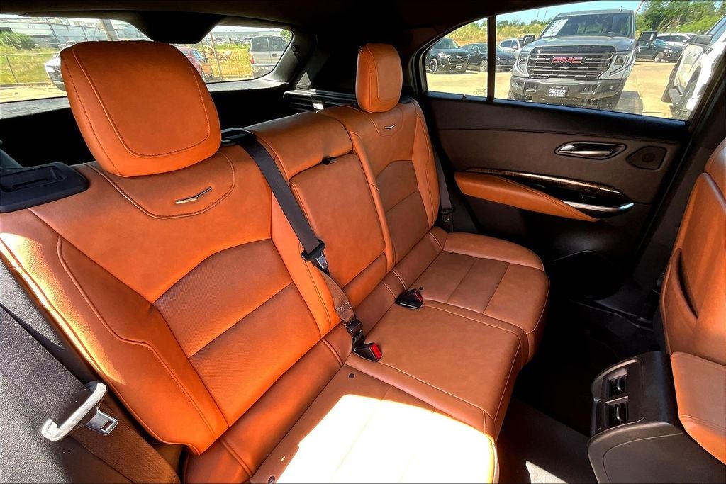 2021 Cadillac XT4 Premium Luxury