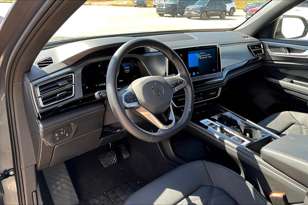 2024 Volkswagen Atlas Cross Sport 2.0T SE w/Technology