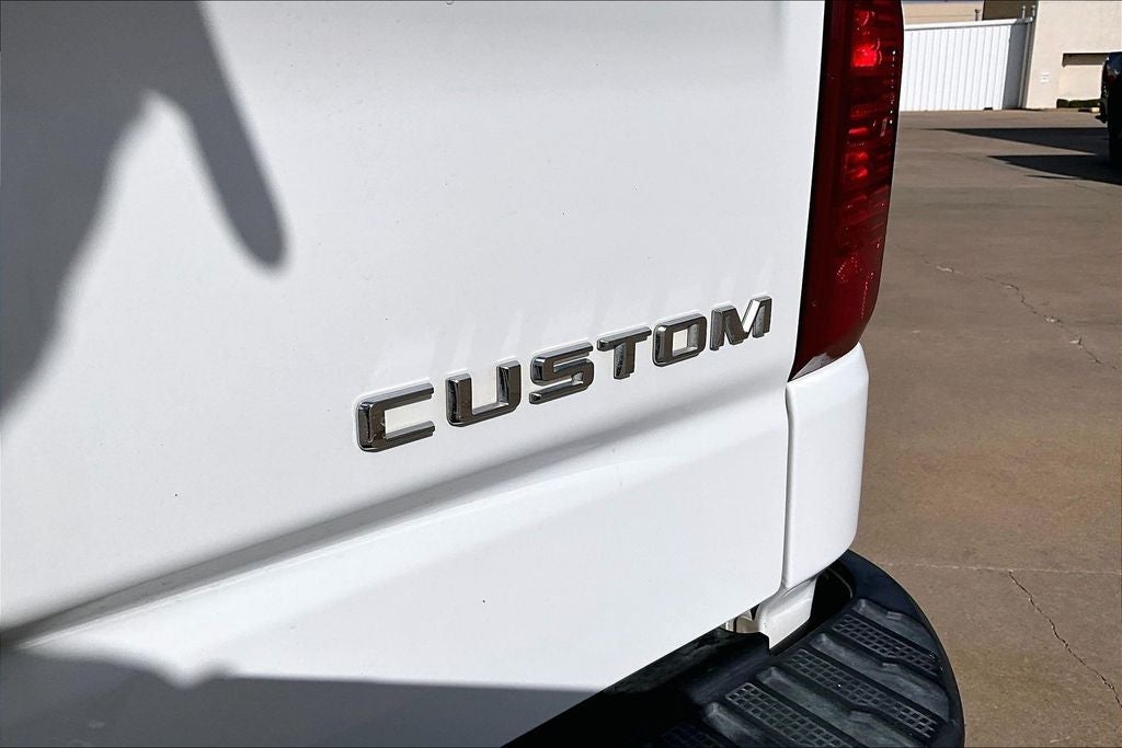 2023 Chevrolet Silverado 1500 Custom