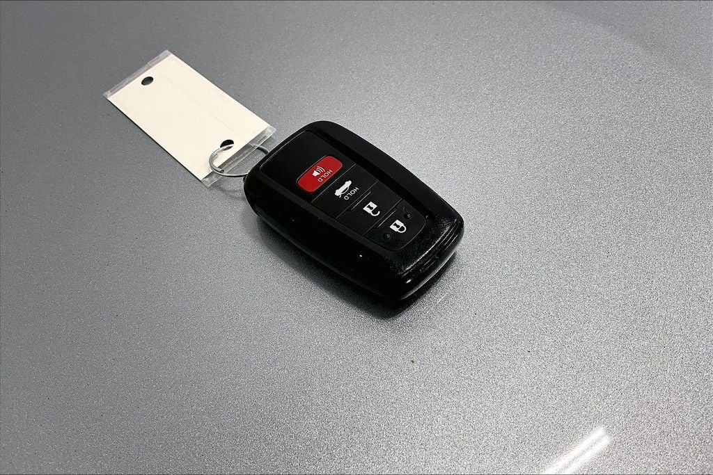 2023 Toyota Camry Hybrid LE