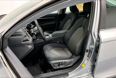 2023 Toyota Camry Hybrid LE