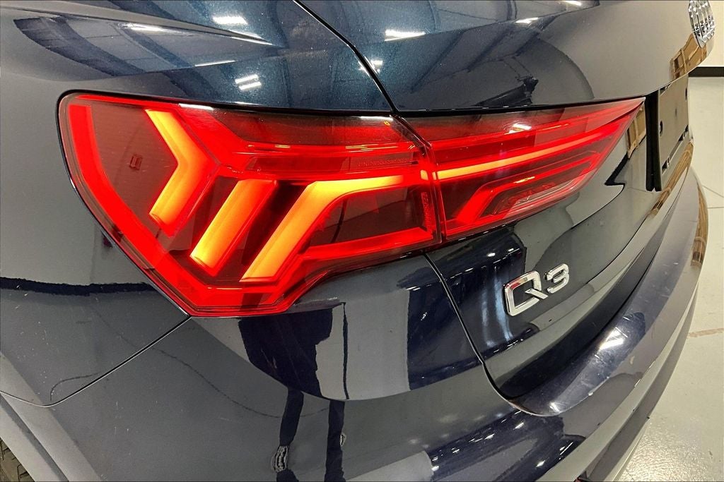 2020 Audi Q3 Premium quattro