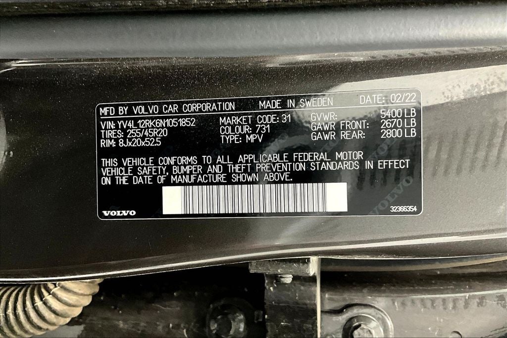 2022 Volvo XC60 B5 Momentum