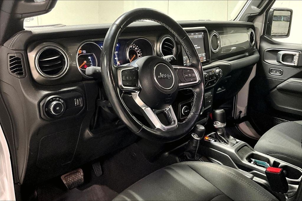 2023 Jeep Wrangler 4-Door Sahara 4x4