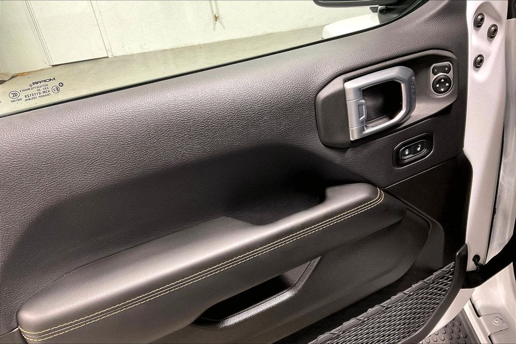 2027 Jeep Wrangler WRANGLER 4-DOOR SAHARA