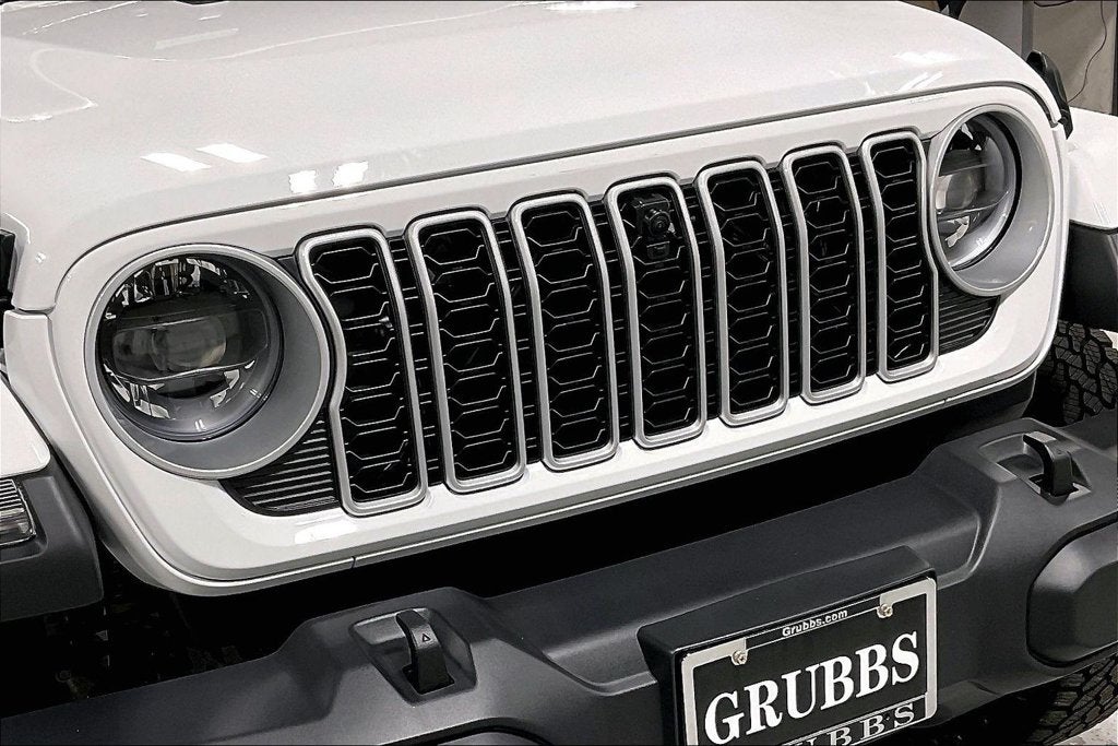2027 Jeep Wrangler WRANGLER 4-DOOR SAHARA