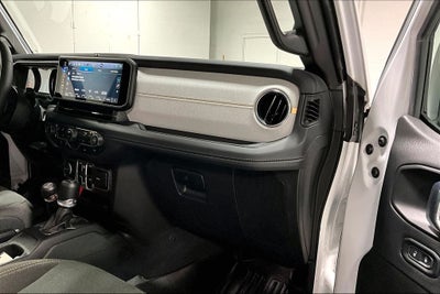2025 Jeep Wrangler 4-Door Sahara 4x4
