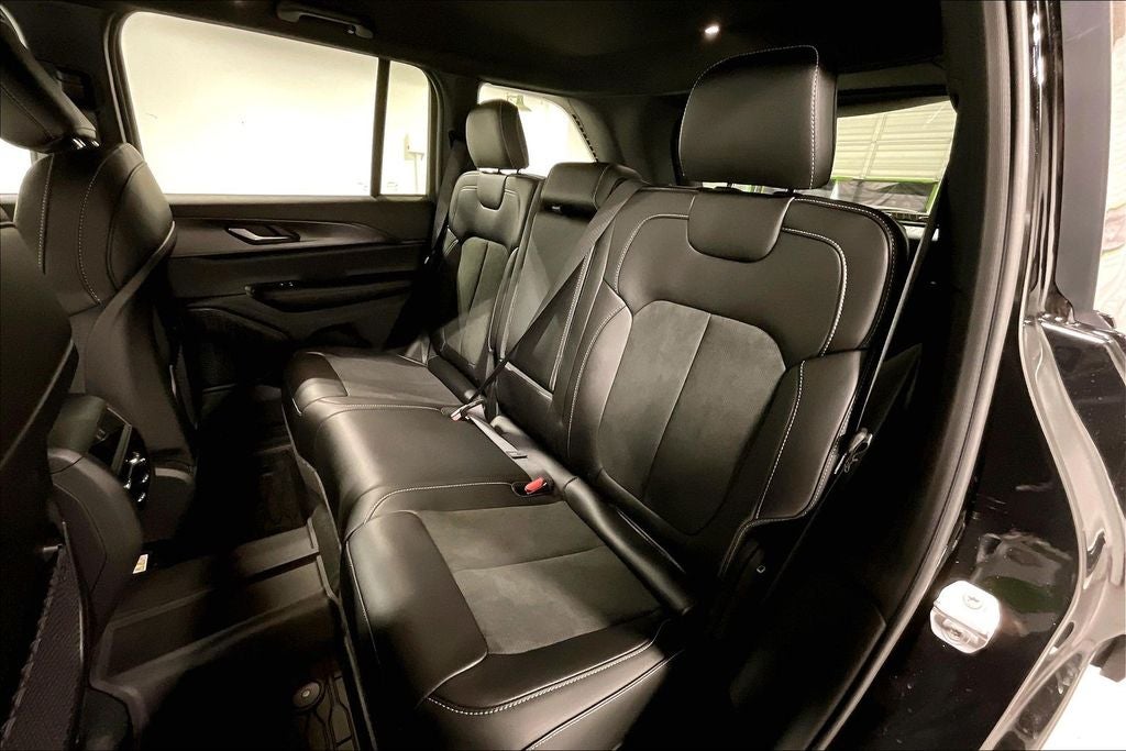 2025 Jeep Grand Cherokee GRAND CHEROKEE ALTITUDE 4X2