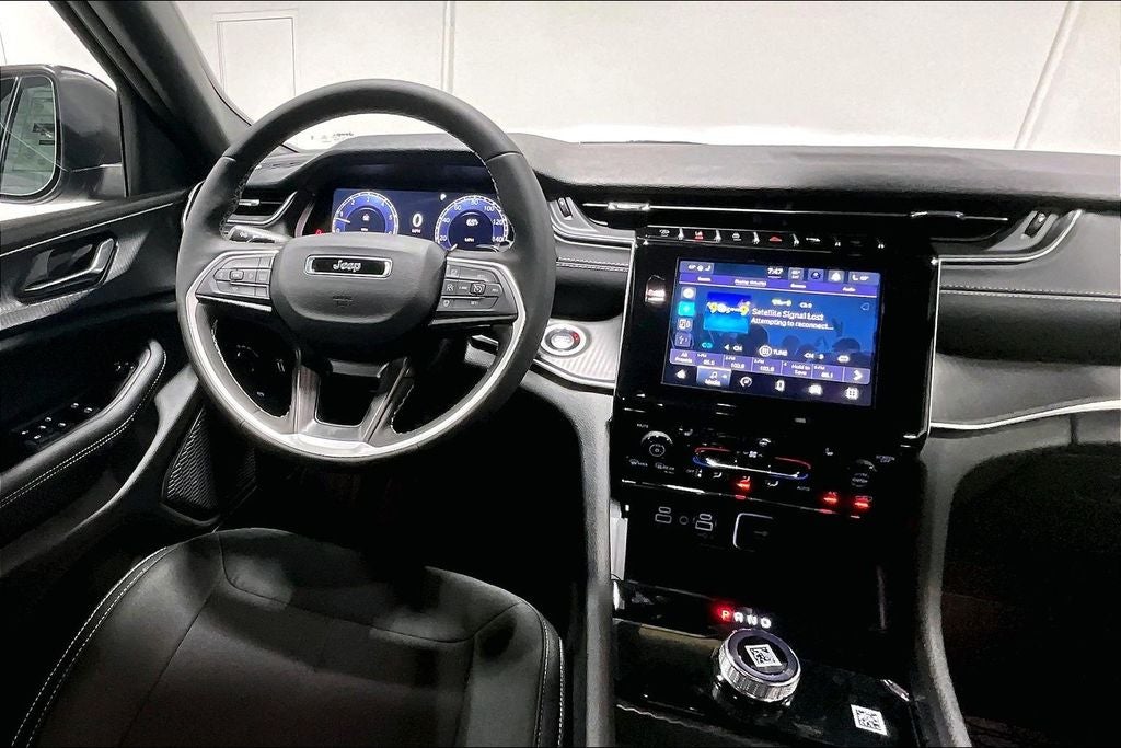 2026 Jeep Grand Cherokee GRAND CHEROKEE LAREDO X 4X2