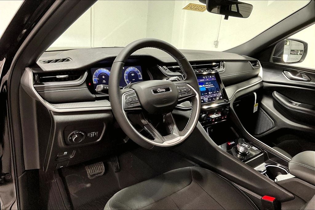 2026 Jeep Grand Cherokee GRAND CHEROKEE LAREDO X 4X2