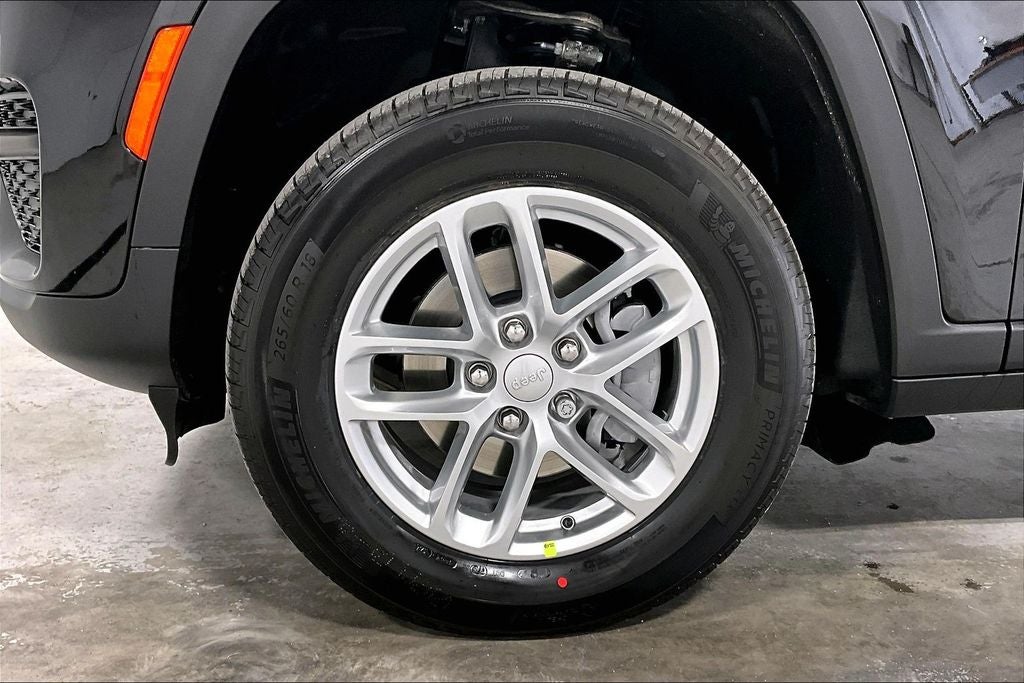 2026 Jeep Grand Cherokee GRAND CHEROKEE LAREDO X 4X2