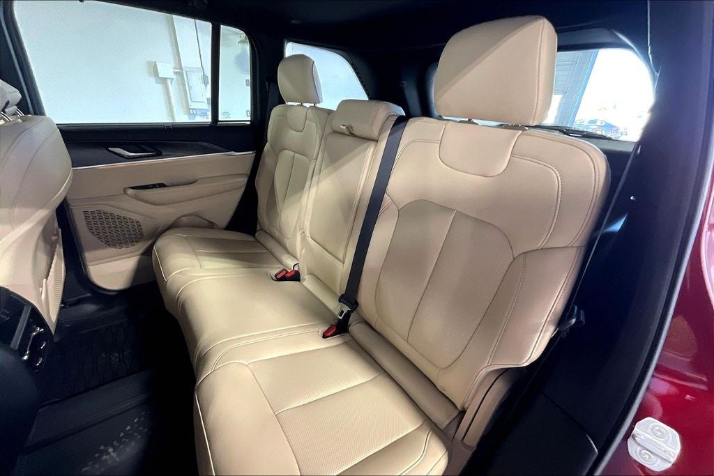 2025 Jeep Grand Cherokee GRAND CHEROKEE LIMITED 4X2