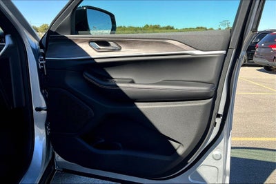 2025 Jeep Grand Cherokee GRAND CHEROKEE LIMITED 4X2