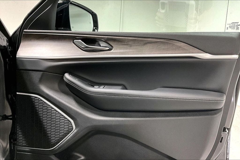 2026 Jeep Grand Cherokee GRAND CHEROKEE LIMITED 4X2